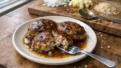 レンジ下ごしらえでラクにふんわり：じゃがいも入り“かさ増し”ハンバーグの作り方