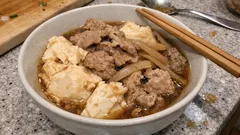 ごぼう入り肉豆腐—豆腐は手でくずして、短時間で味しみ甘辛煮