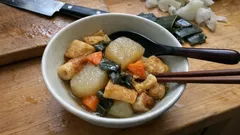 だしがしみる大根の煮物—刻み昆布×ちくわ×油揚げで、少ない材料でも満足