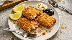 レモン下味で後味軽やか：桜鱒のサクふわフライ（衣がはがれにくいコツ）