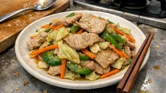 白だしで味がすぐ決まる、豚こま×野菜のさっと肉野菜炒め(お弁当にも)