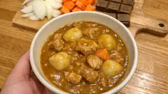 里芋を下ゆでして時短&ねっとり濃厚に。やさしい里芋カレーの作り方