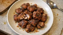 刺身用カツオで手軽に一品:生姜じょうゆの竜田揚げ(揚げ焼き)